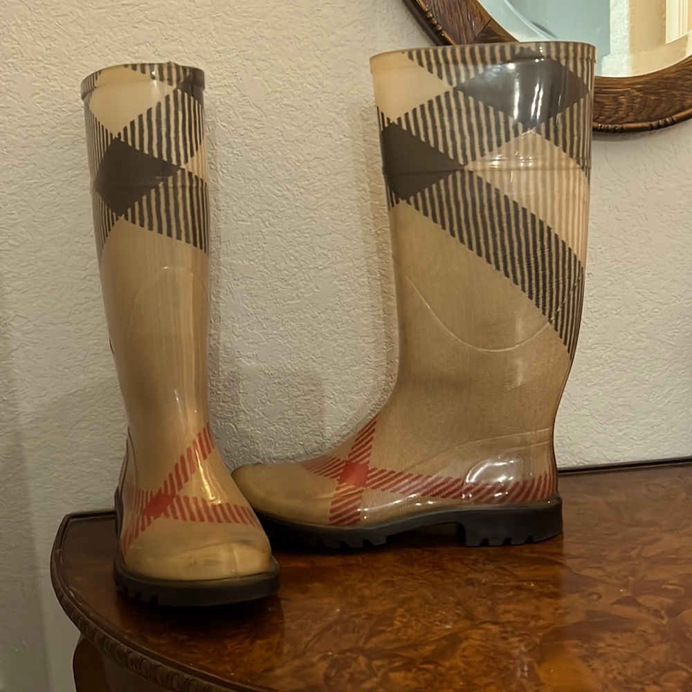 Burberry rain boots